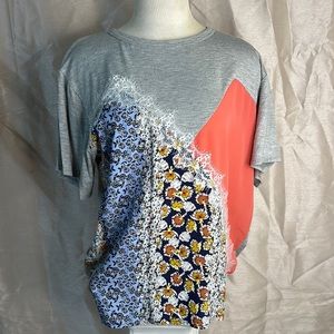 Grey tee with multiple floral designs